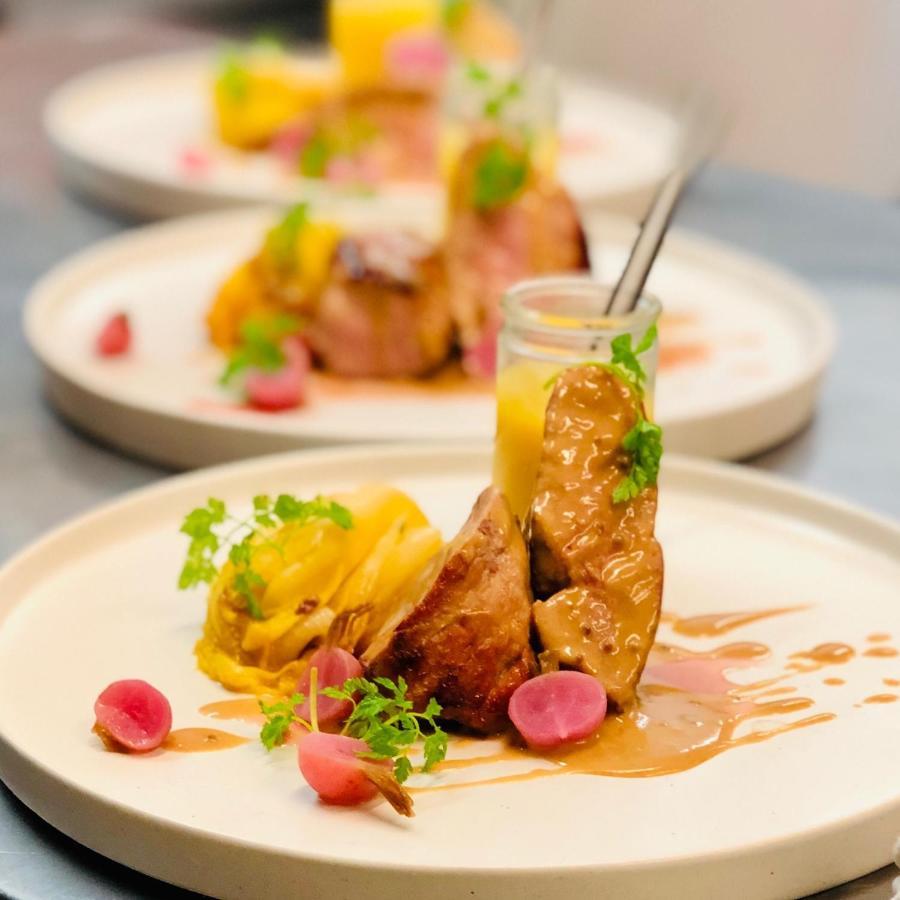 Logis Hotel Restaurant L'Oree Des Bois La Breille-les-Pins Kültér fotó