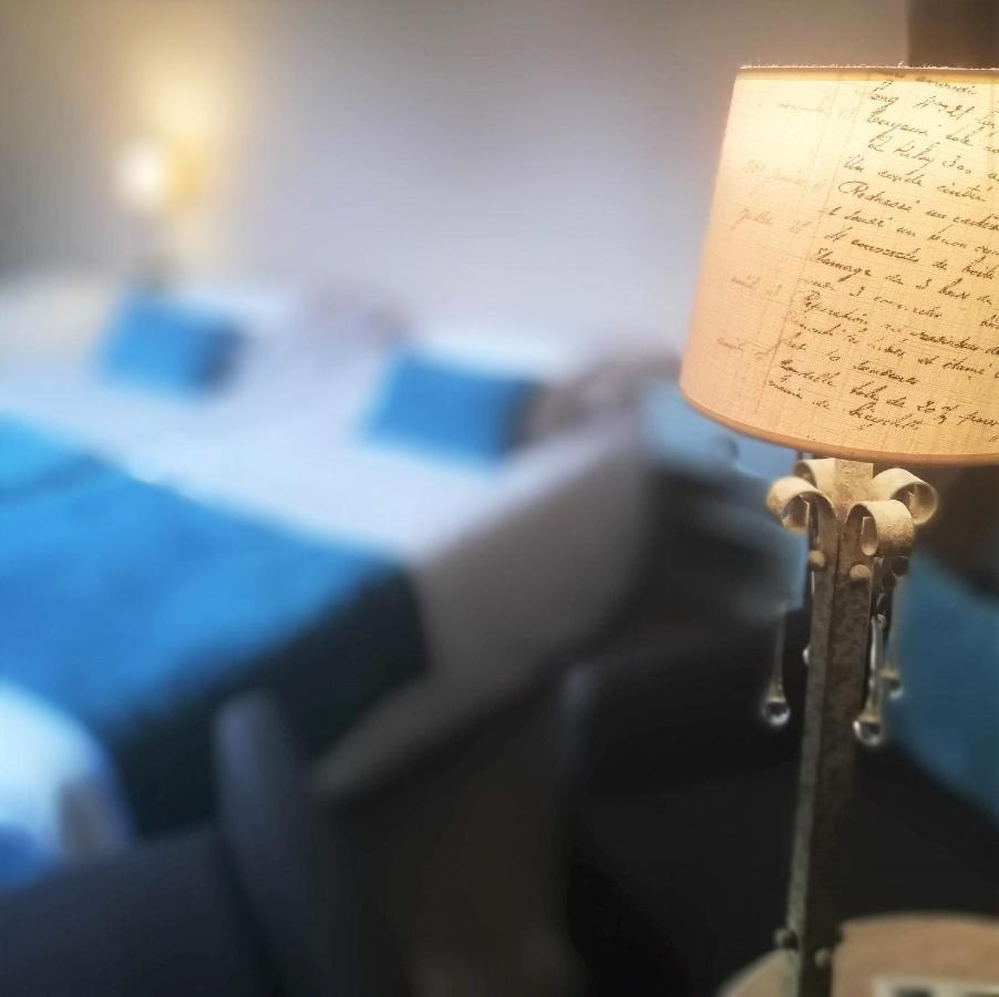 Logis Hotel Restaurant L'Oree Des Bois La Breille-les-Pins Kültér fotó